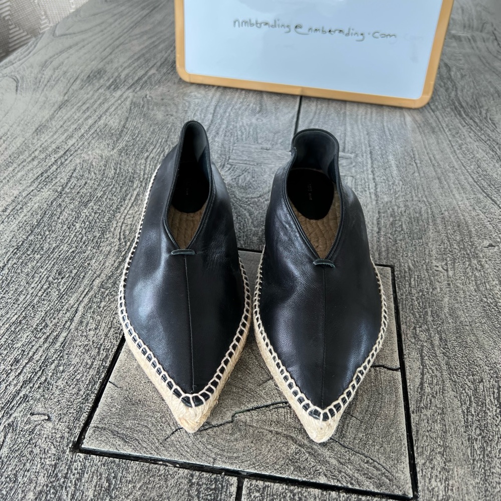 Celine made in Italy soft Italian leather 10M(40) pointed toe espadrilles flats - Picture 16 of 16
